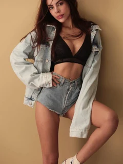 Ameline escort in Moscow