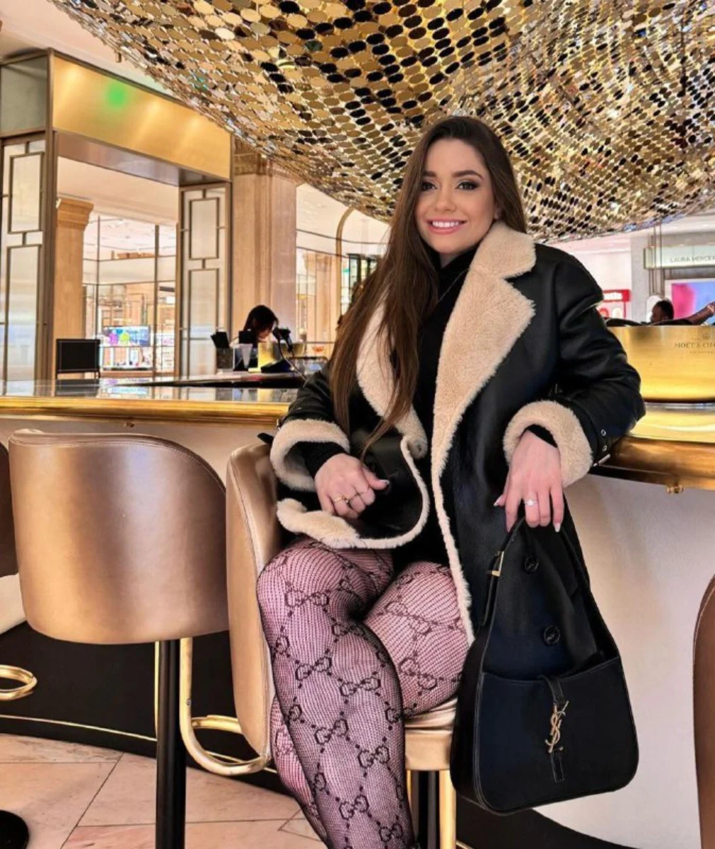 Antonia escort in Moscow