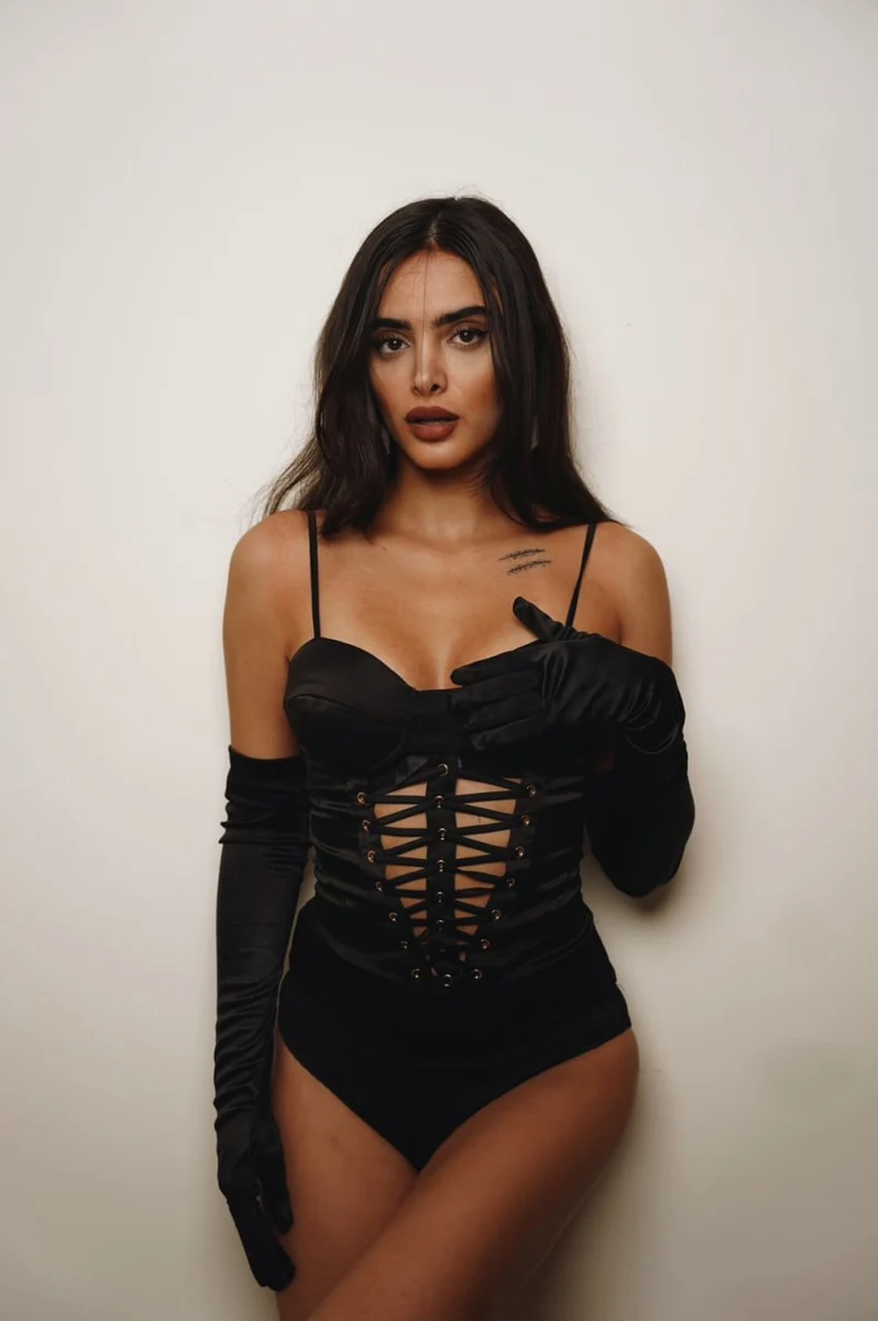 Ava escort in Moscow