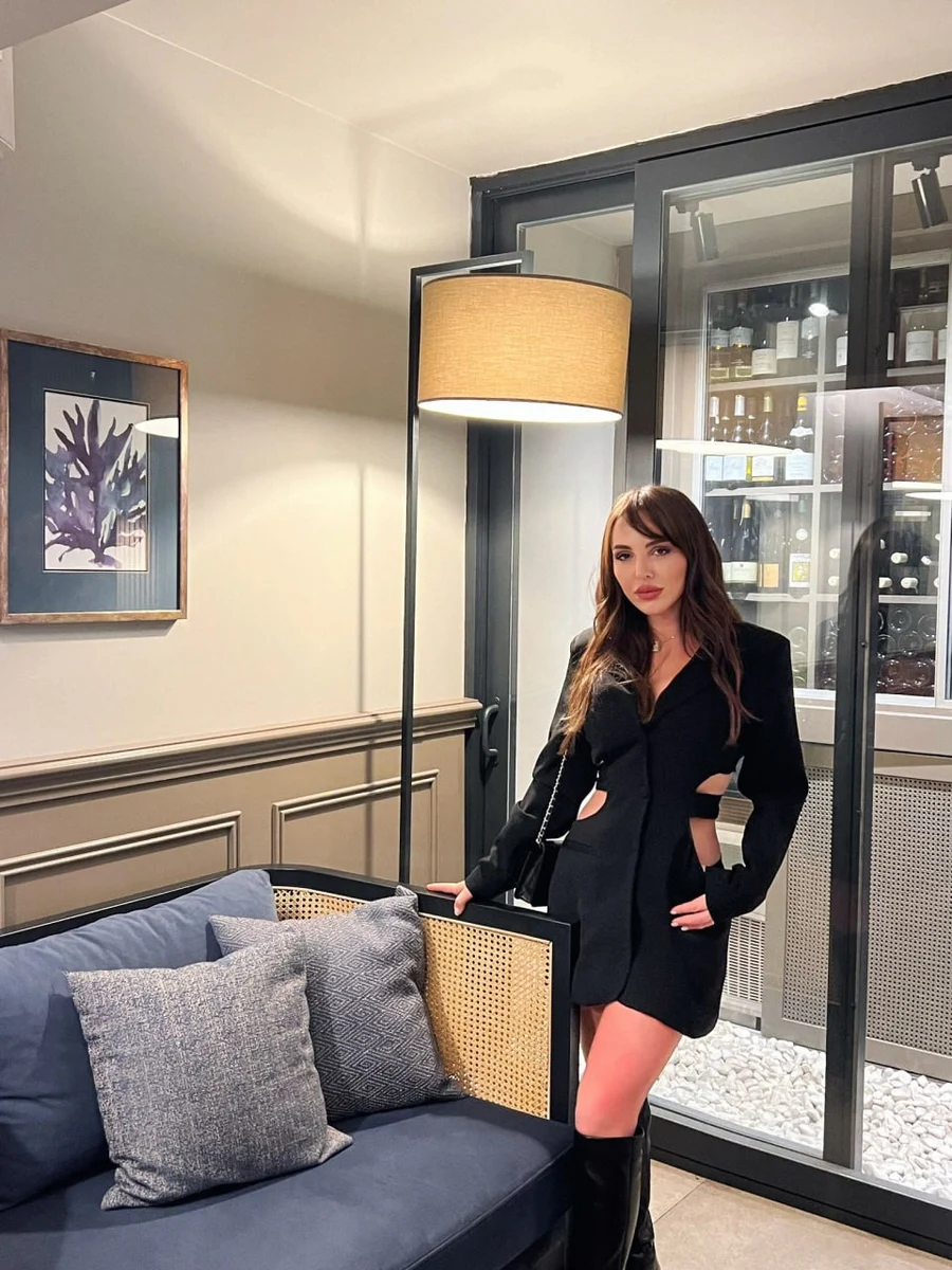 Ayla escort in Moscow