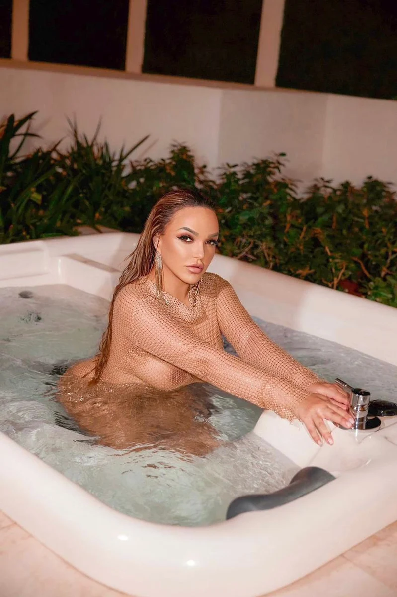 Belinda escort in Moscow