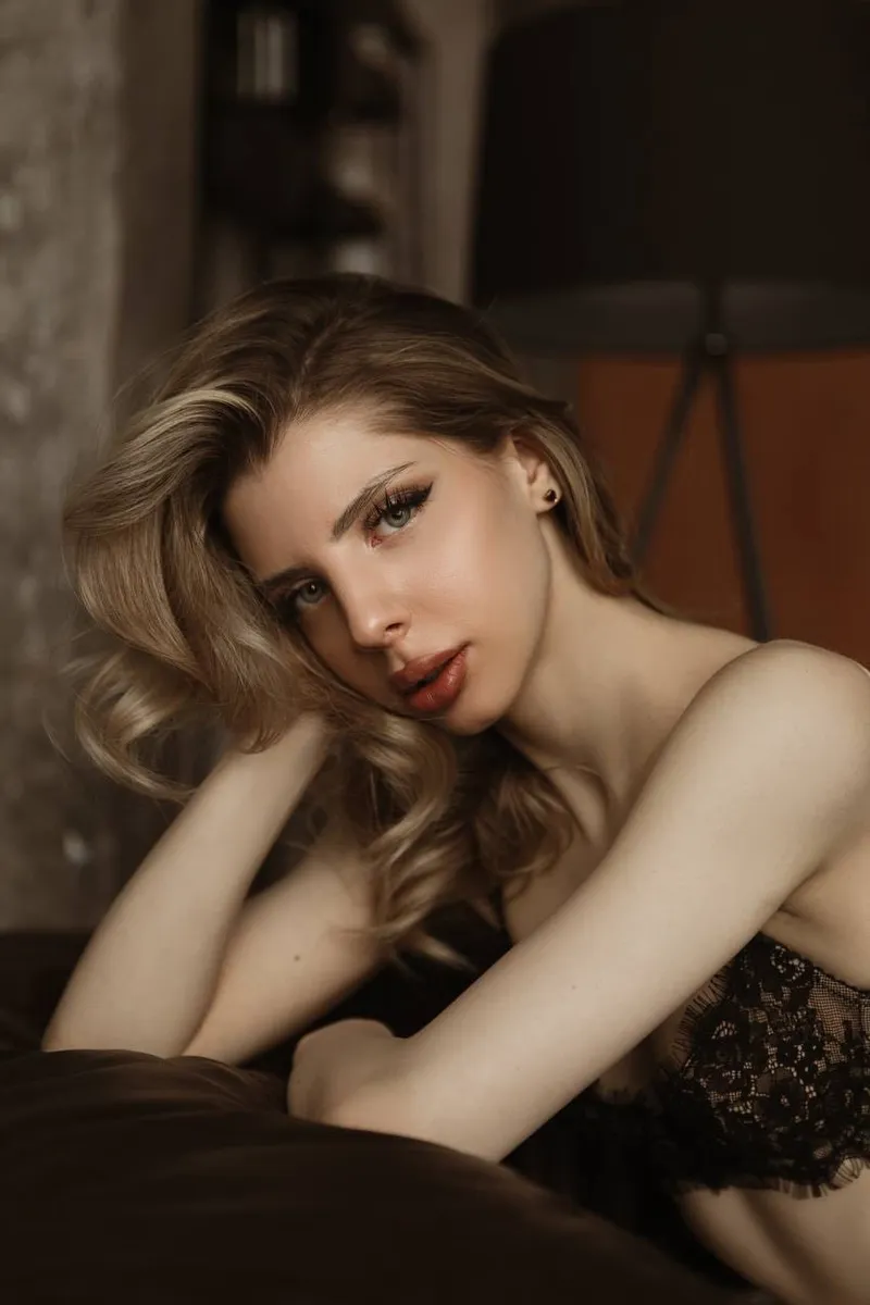 Caia escort in Moscow