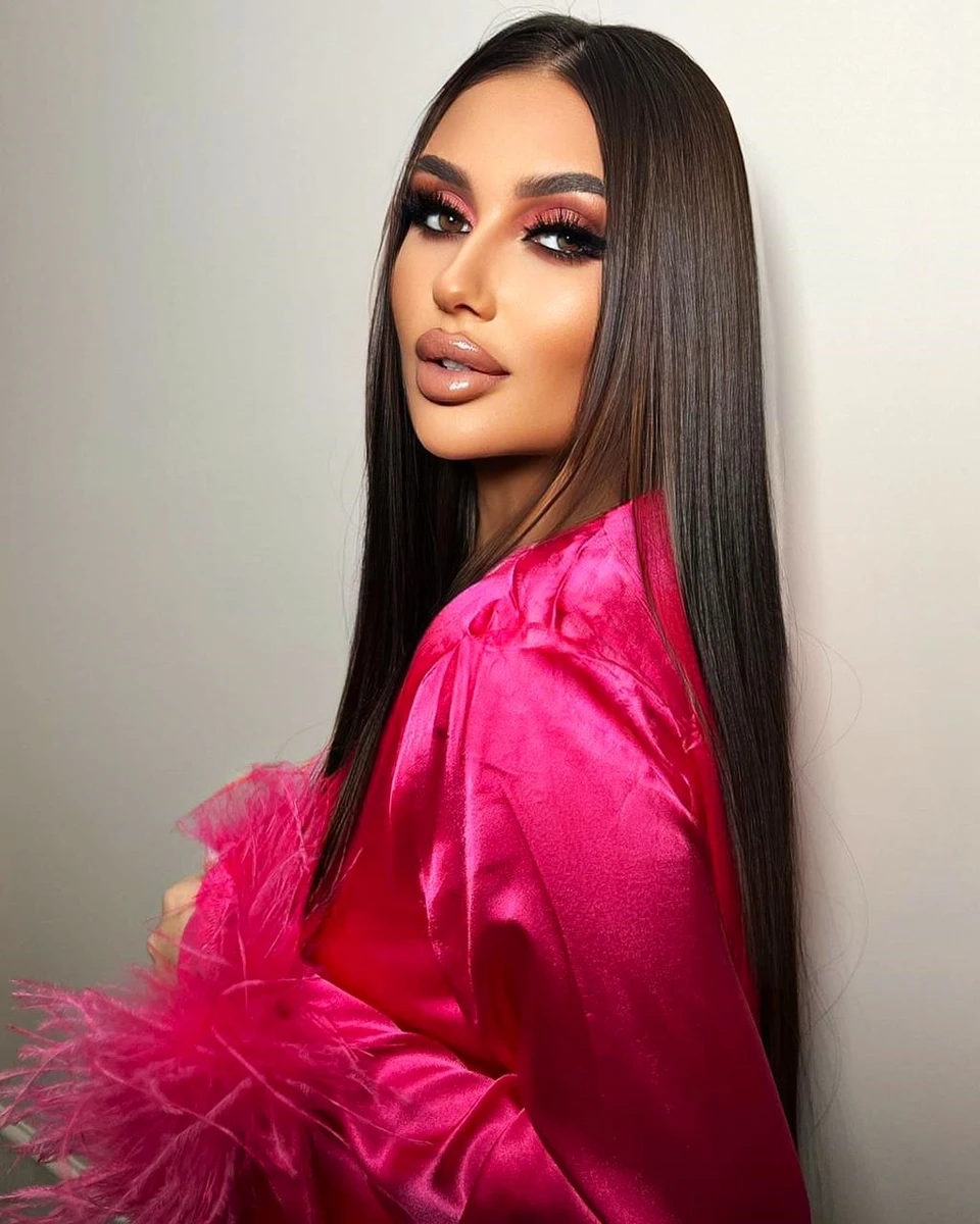 Dominica escort in Moscow