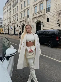 Eden escort in Moscow