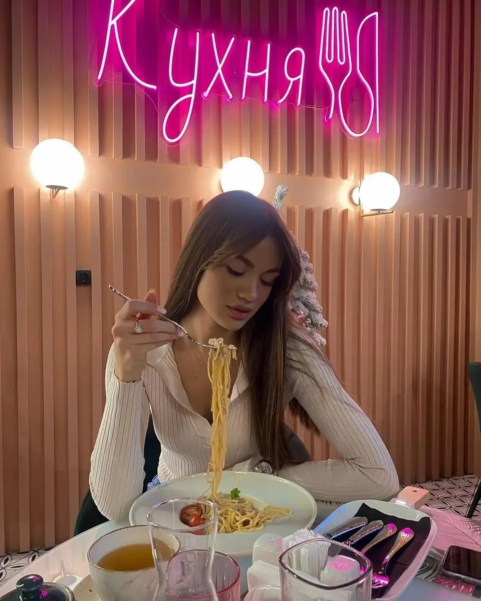 Emilia escort in Moscow