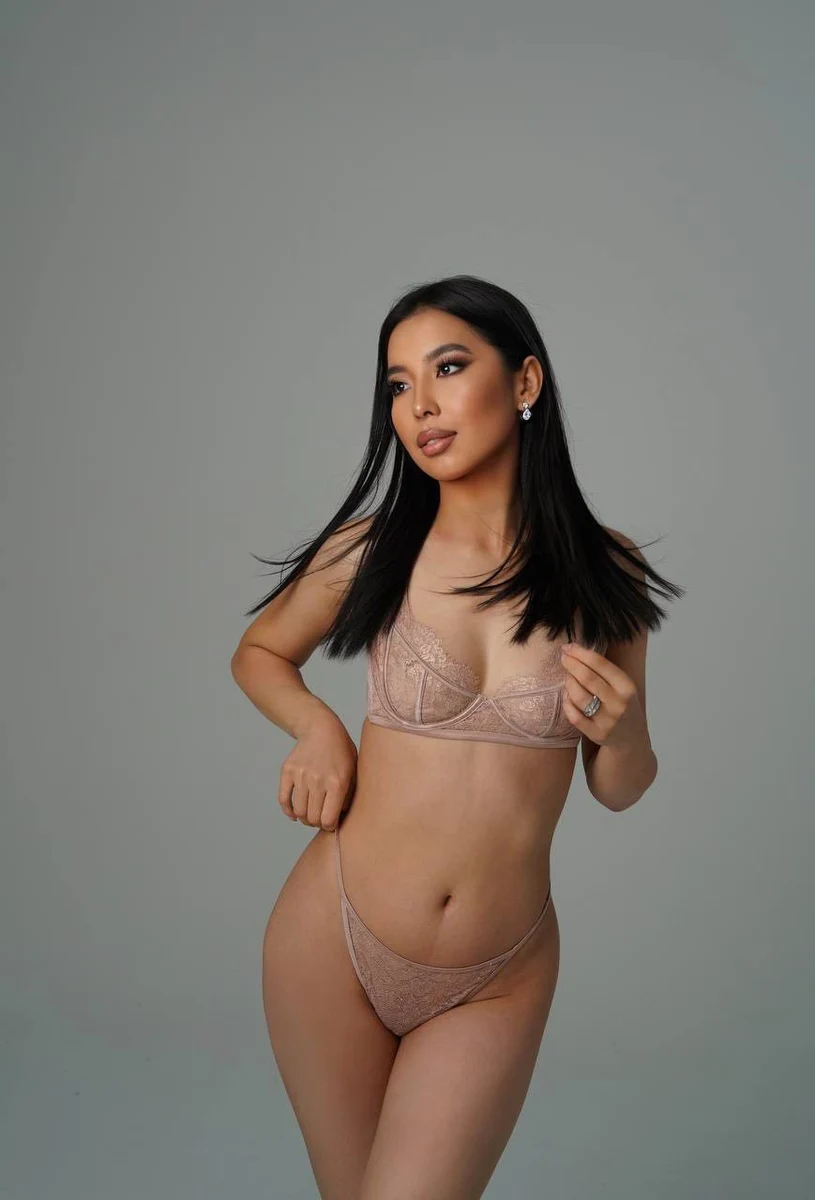 Idalia escort in Dubai