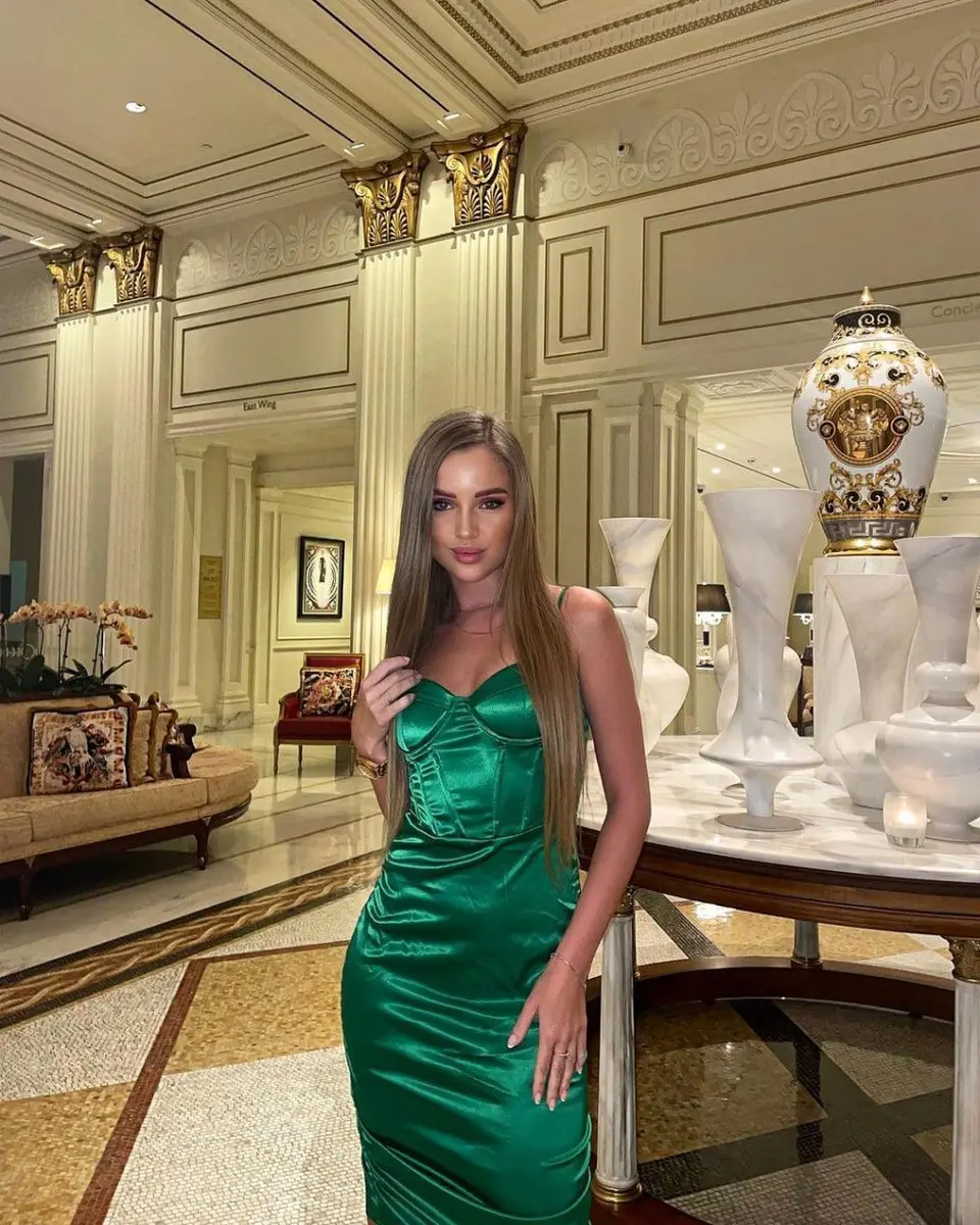 Iris escort in Moscow