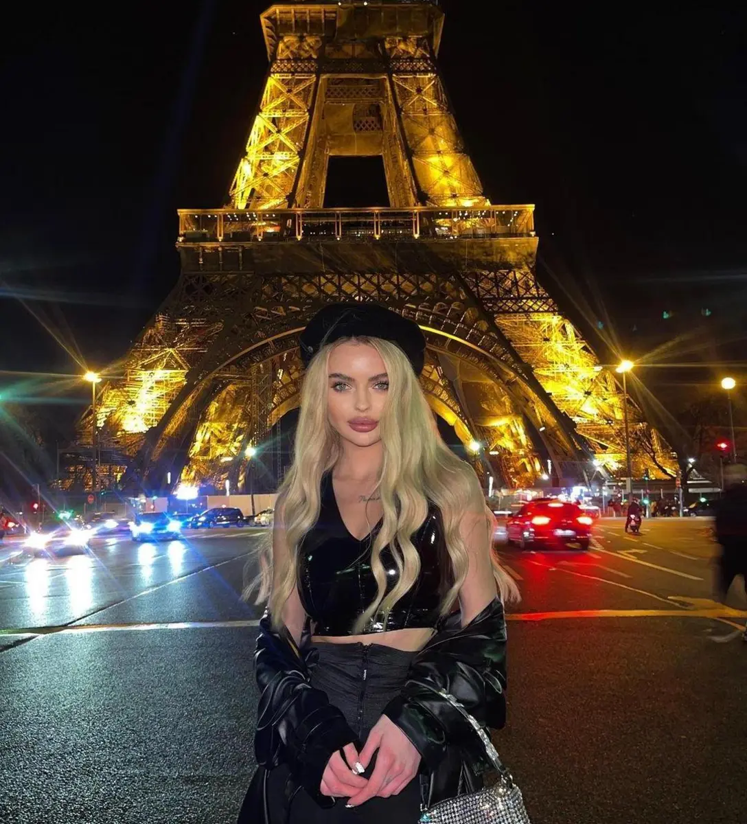 Kaitlyn escort in Moscow