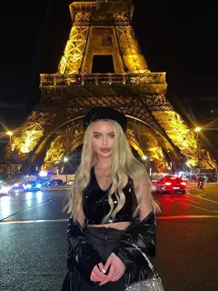 Kaitlyn escort in Moscow