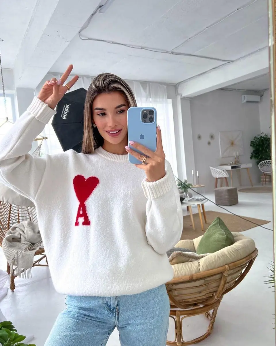 Katie escort in Moscow