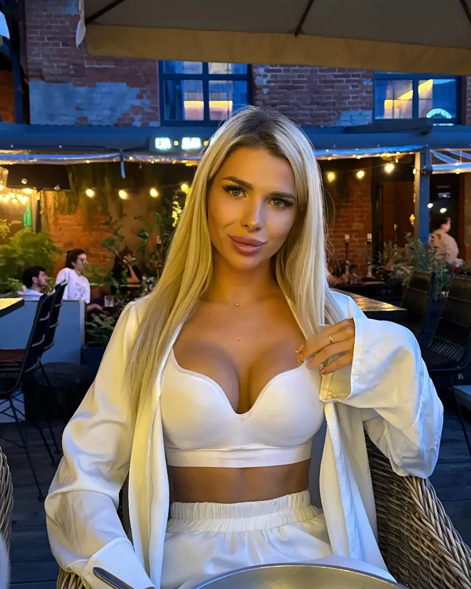 Kerri escort in Moscow