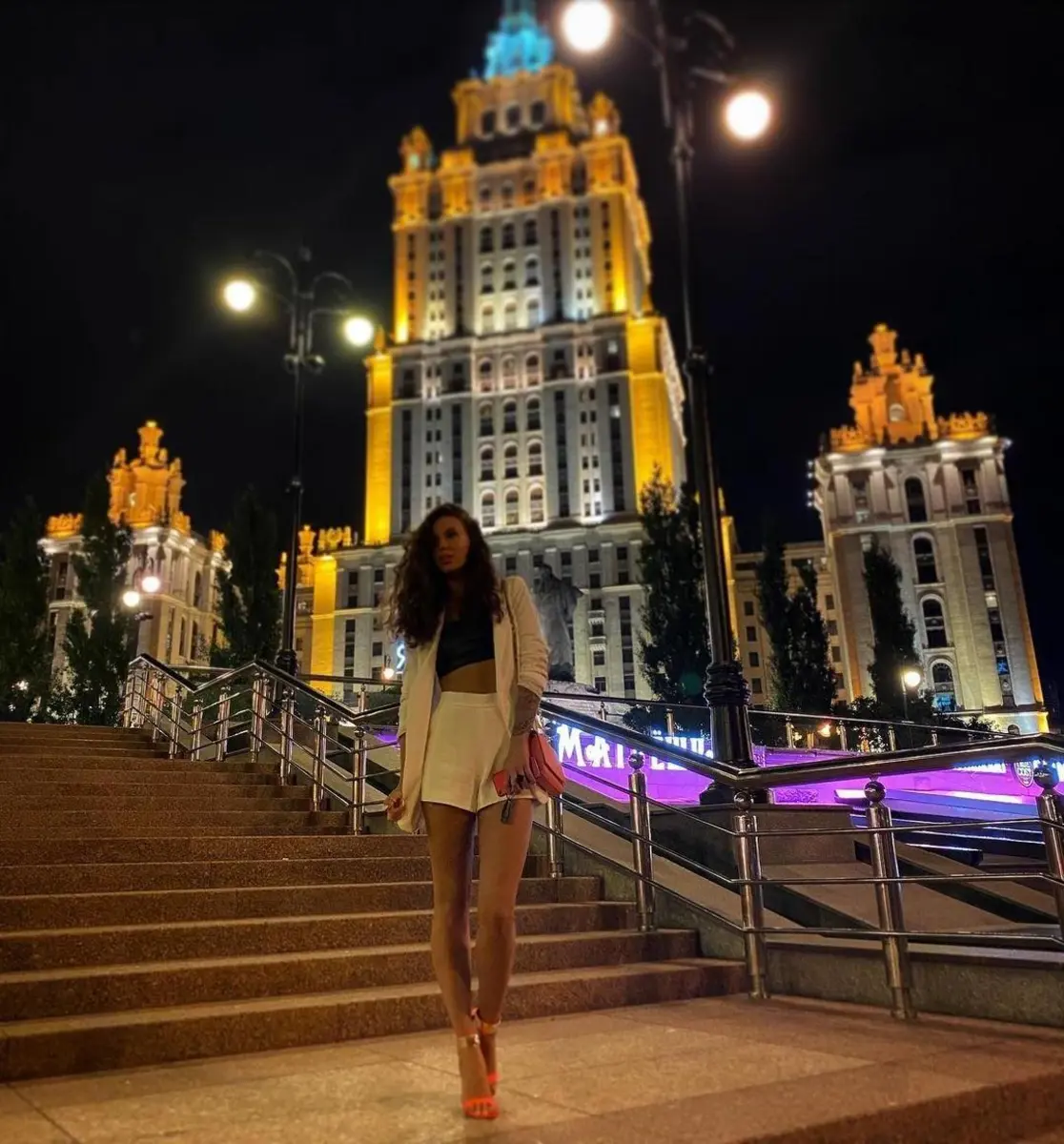 Laura escort in Moscow