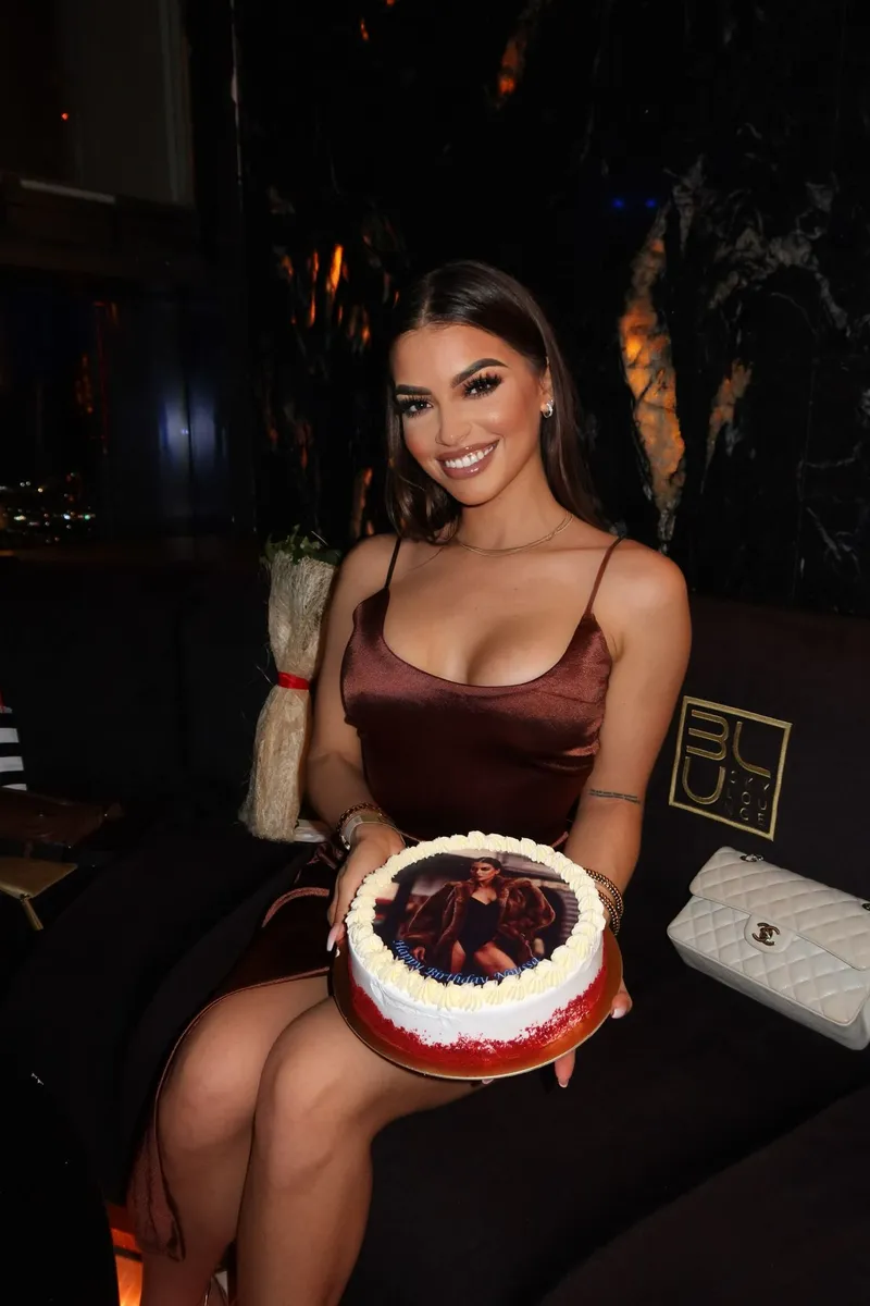 Lindsay escort in Moscow