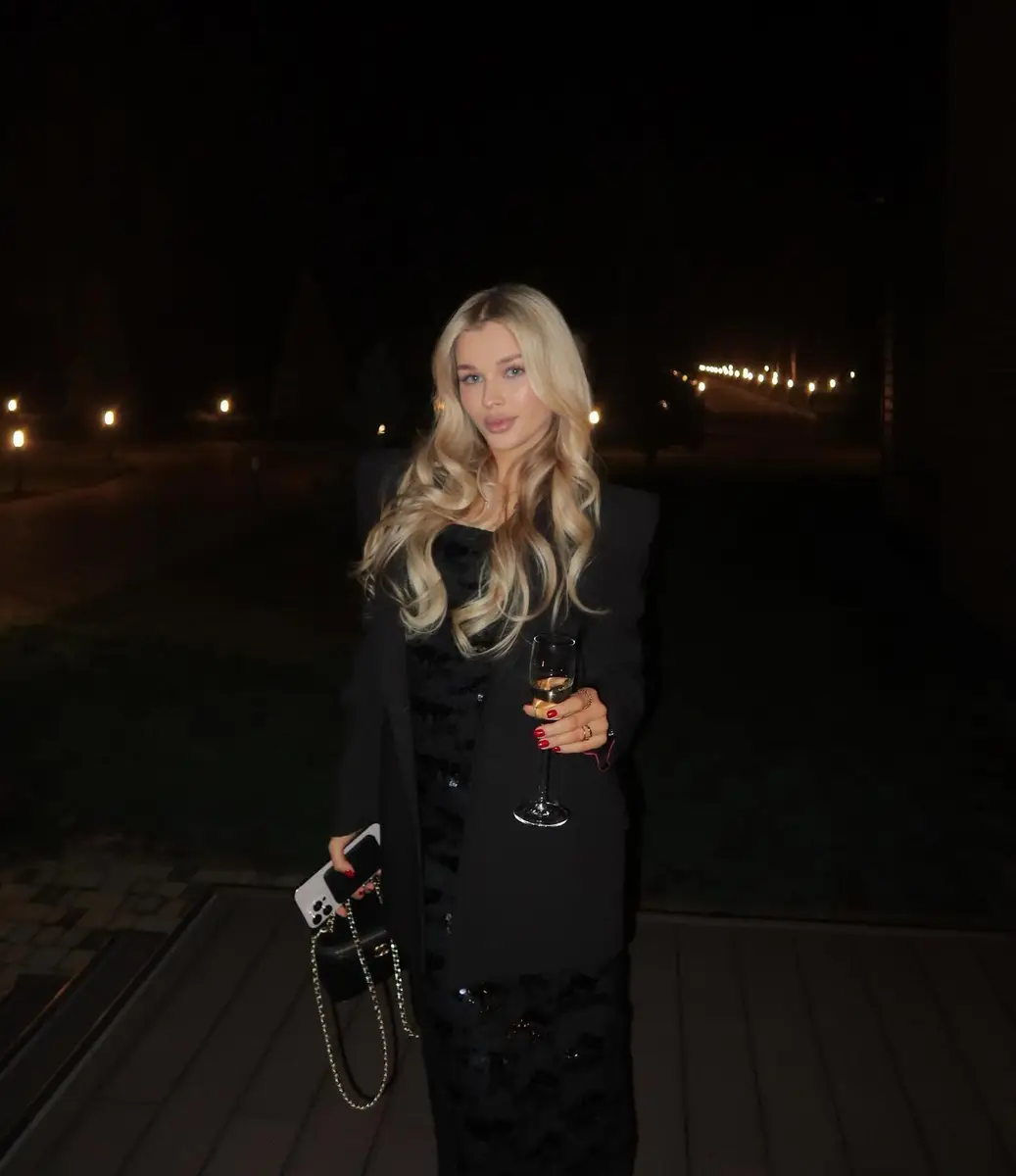 Madeleine escort in Moscow