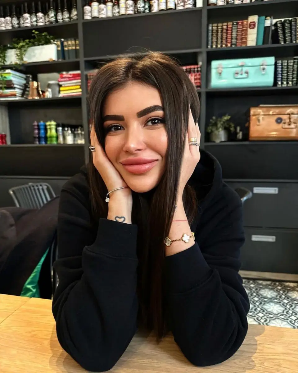 Margot escort in Moscow