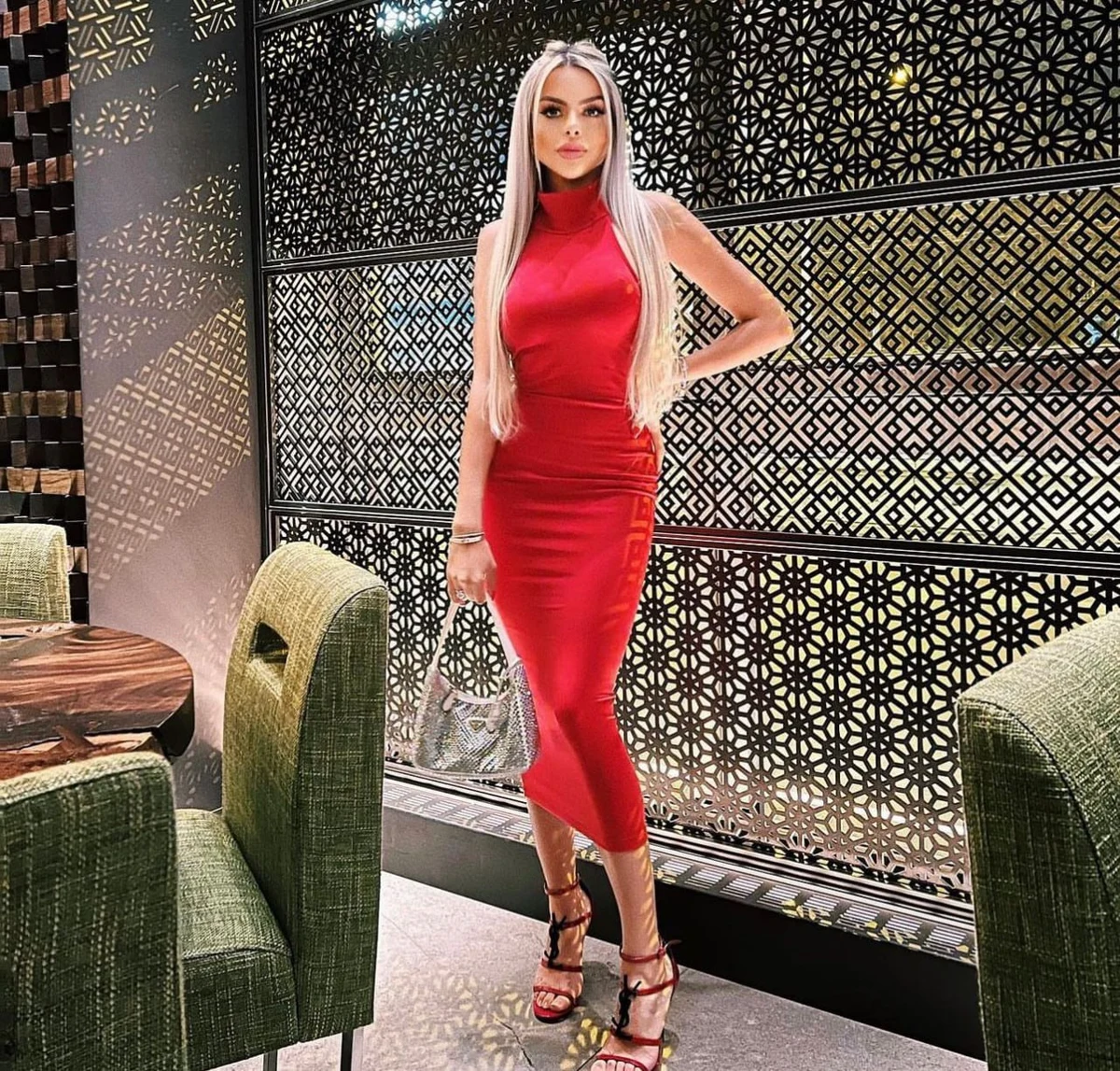 Martina escort in Moscow