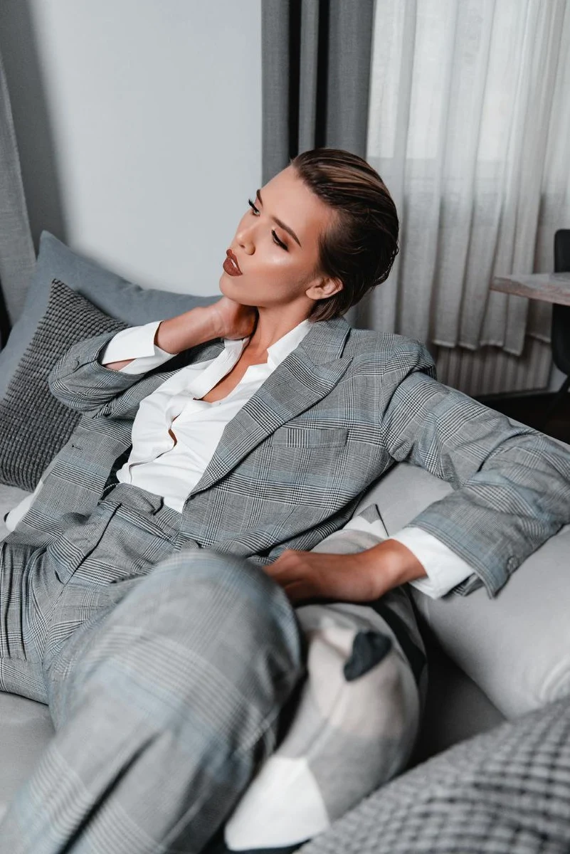 Paisley escort in Moscow