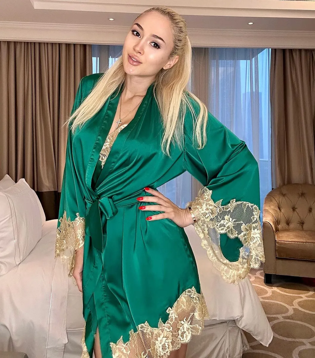 Philippa escort in Dubai