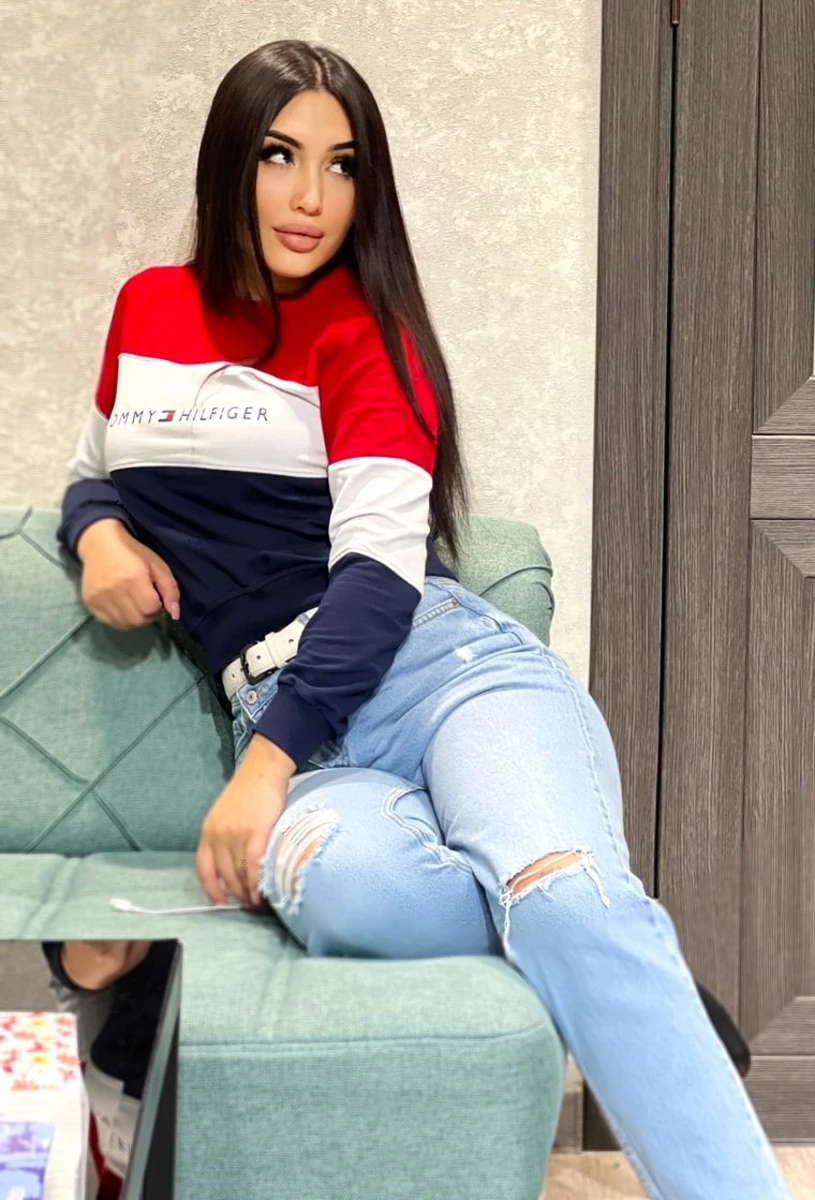 Sara escort in Moscow