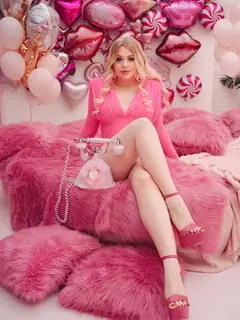 Solange escort in Dubai