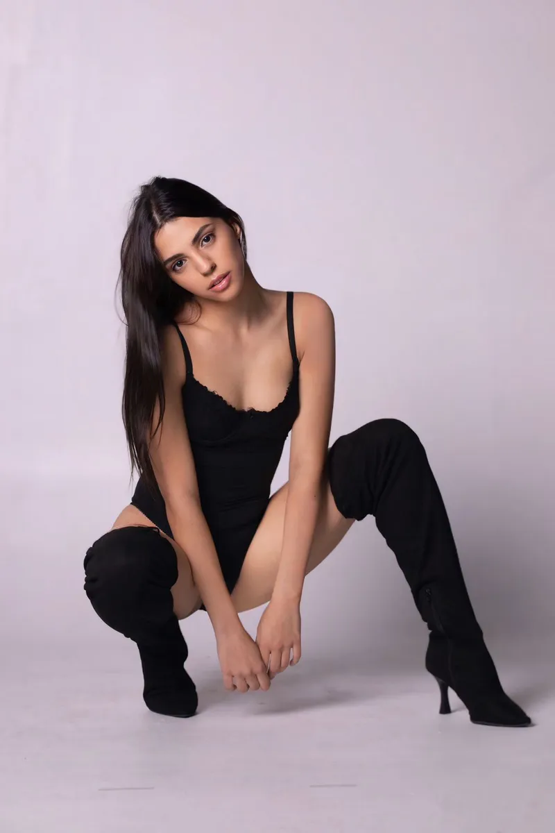 Tessa escort in Moscow