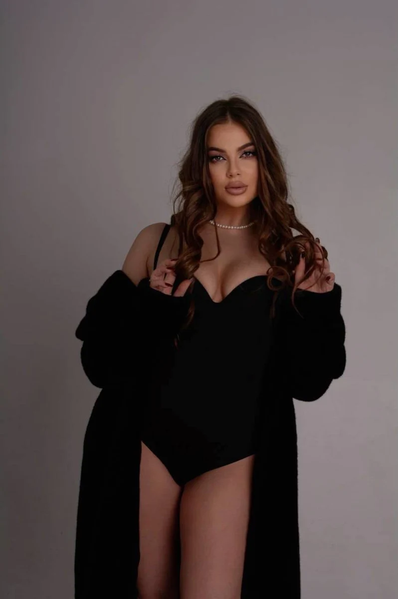 Thyra escort in Moscow