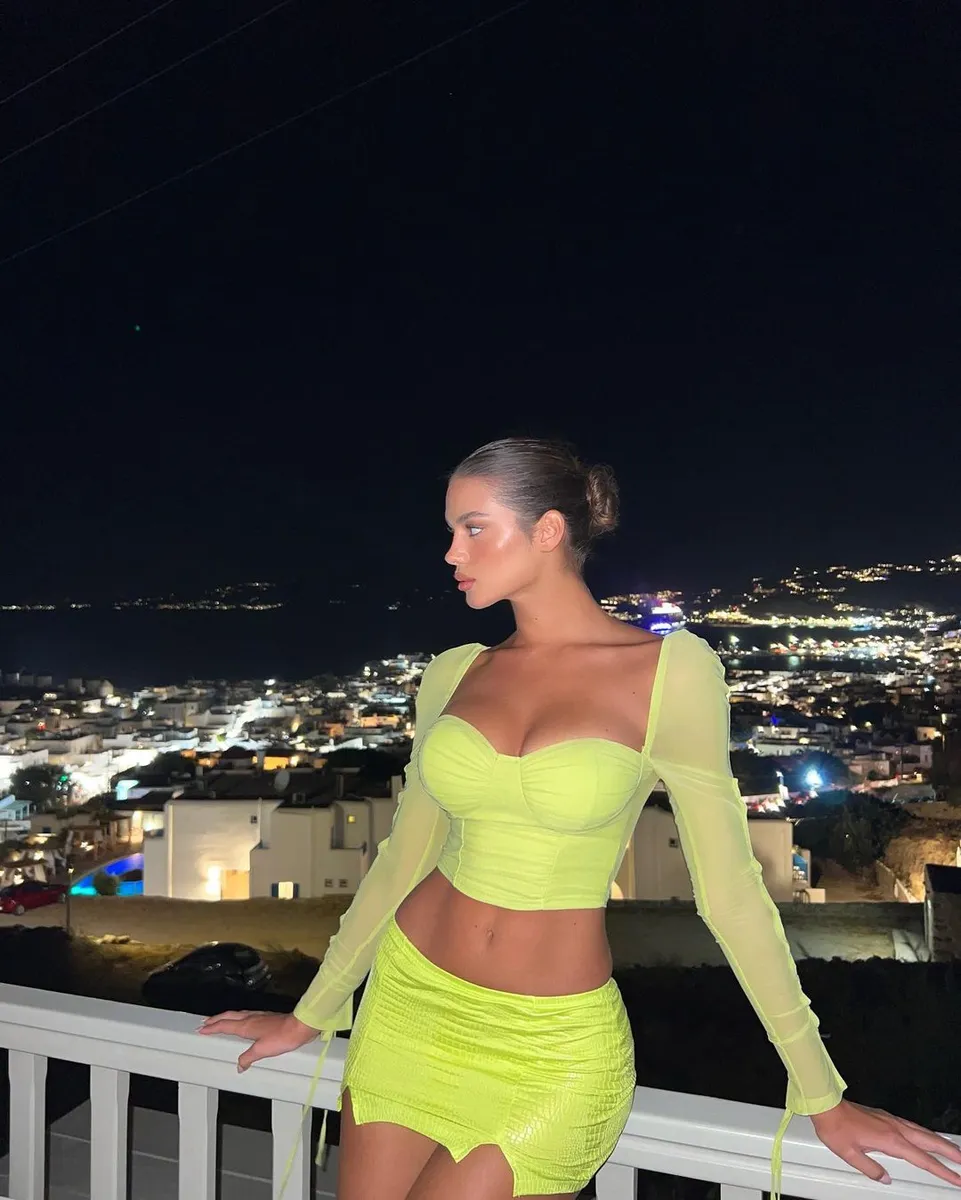 Vesper escort in Dubai