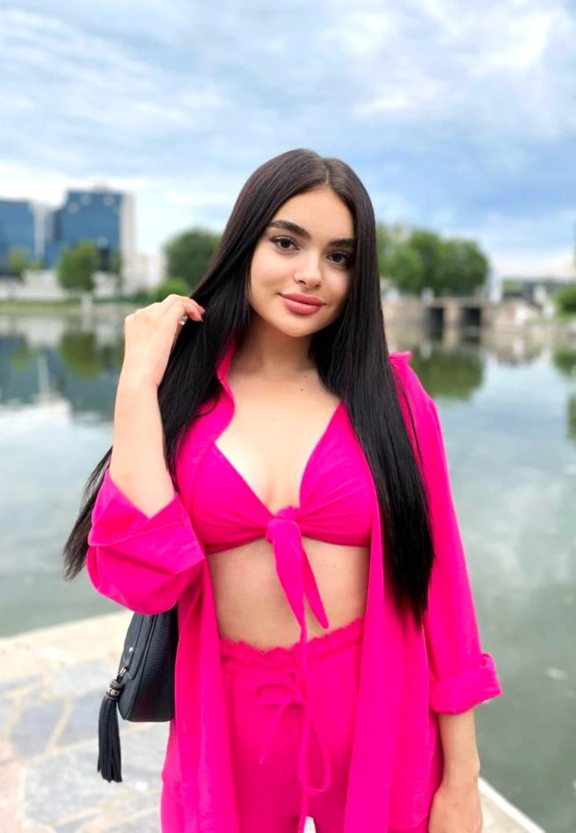 Vika escort in Moscow