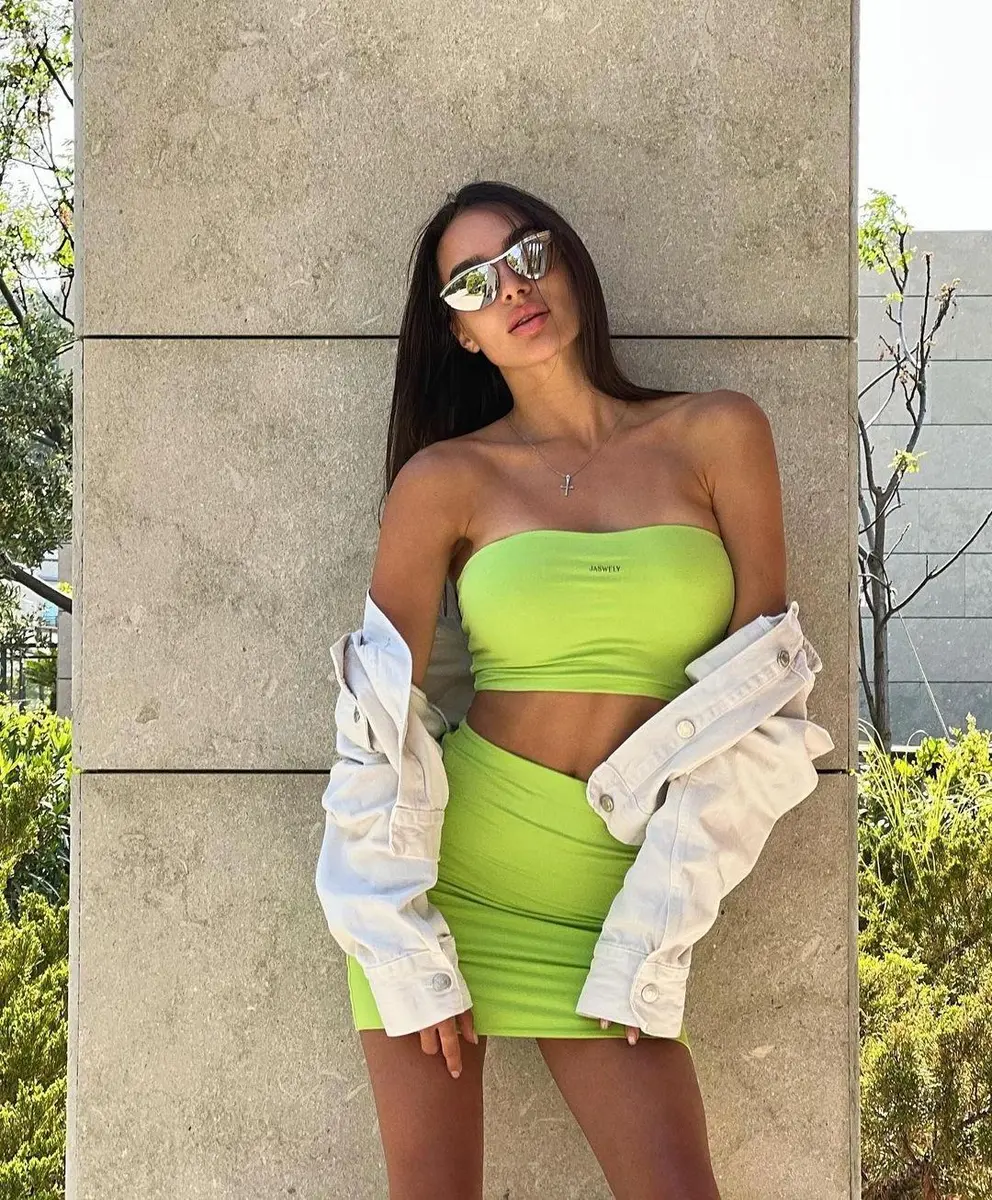 Willa escort in Moscow