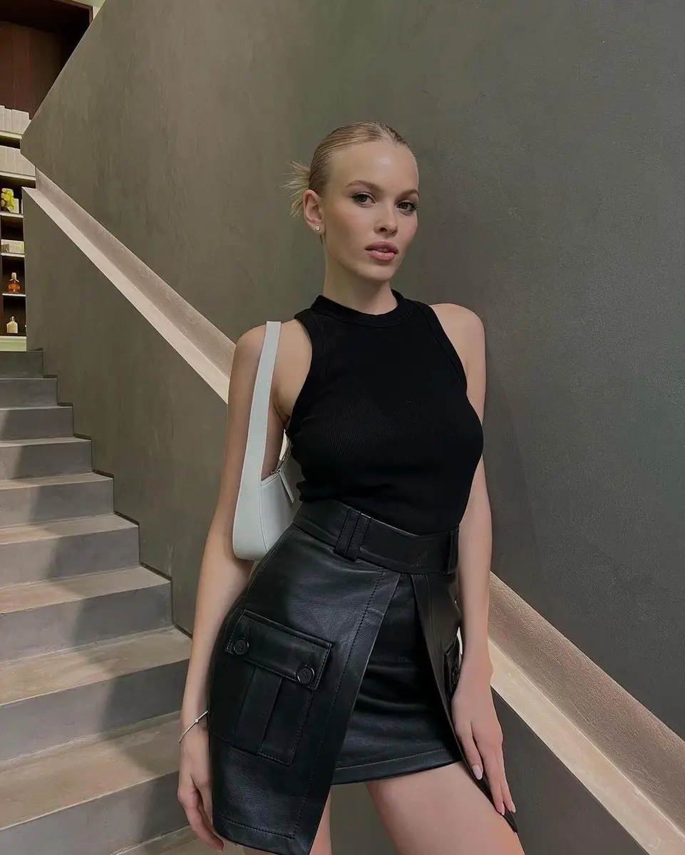 Zinnia escort in Moscow